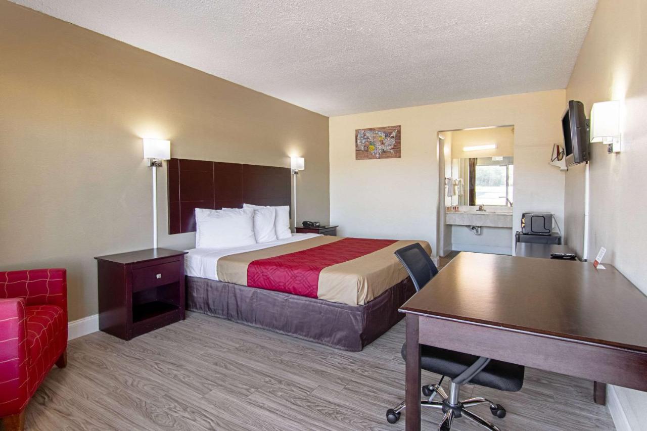 Hotel Red Roof LaGrange